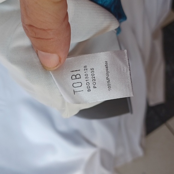 TOBI, S/P, Cutout water color Dress. White, Dark Blue and turquoise in color. - Picture 8 of 9